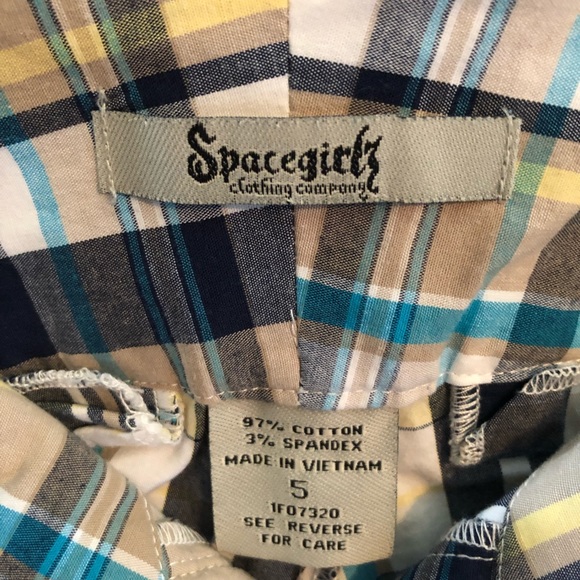 🍁3/$25🍁Plaid Bermuda Shorts - Picture 3 of 5